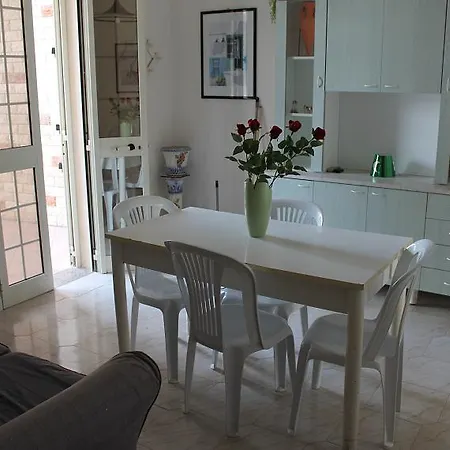 Case Vacanza Le Mimose בית נופש גאליפולי